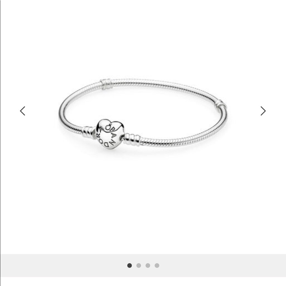 Pandora bracelet with 4 charms